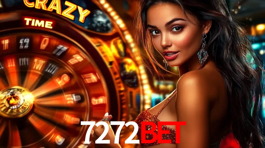 Mulher ao lado da roda de prêmios do jogo de cassino ao vivo Crazy Time, um dos shows de jogos mais emocionantes oferecidos pela plataforma de apostas 7272bet.